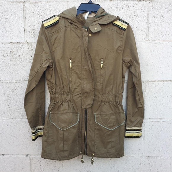 Willow & Clay Jackets & Blazers - Willow and Clay Lightweight Jacket